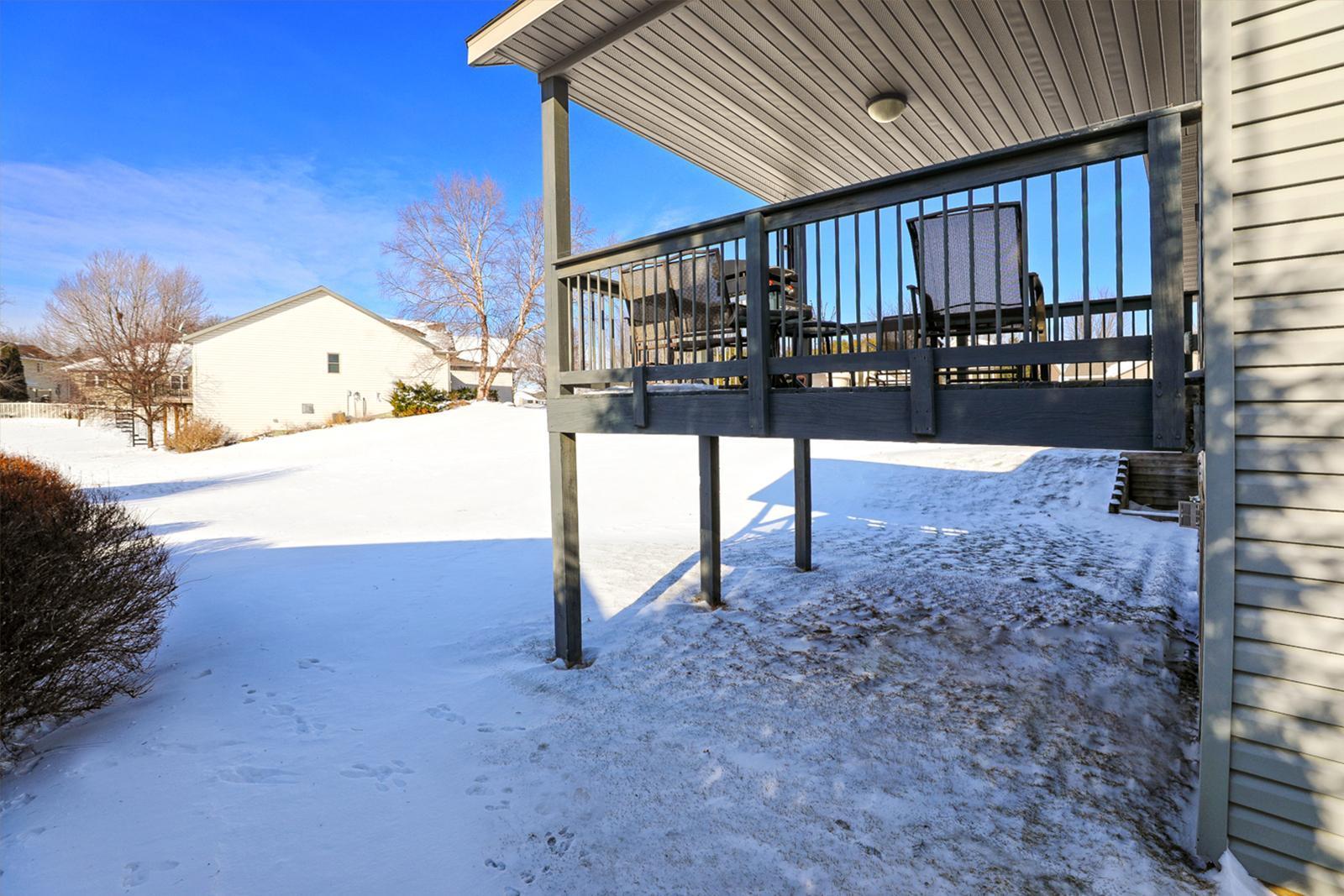 481 Manor Garden Lane Northwest Rochester, MN 55901 - Photo 9 of 11