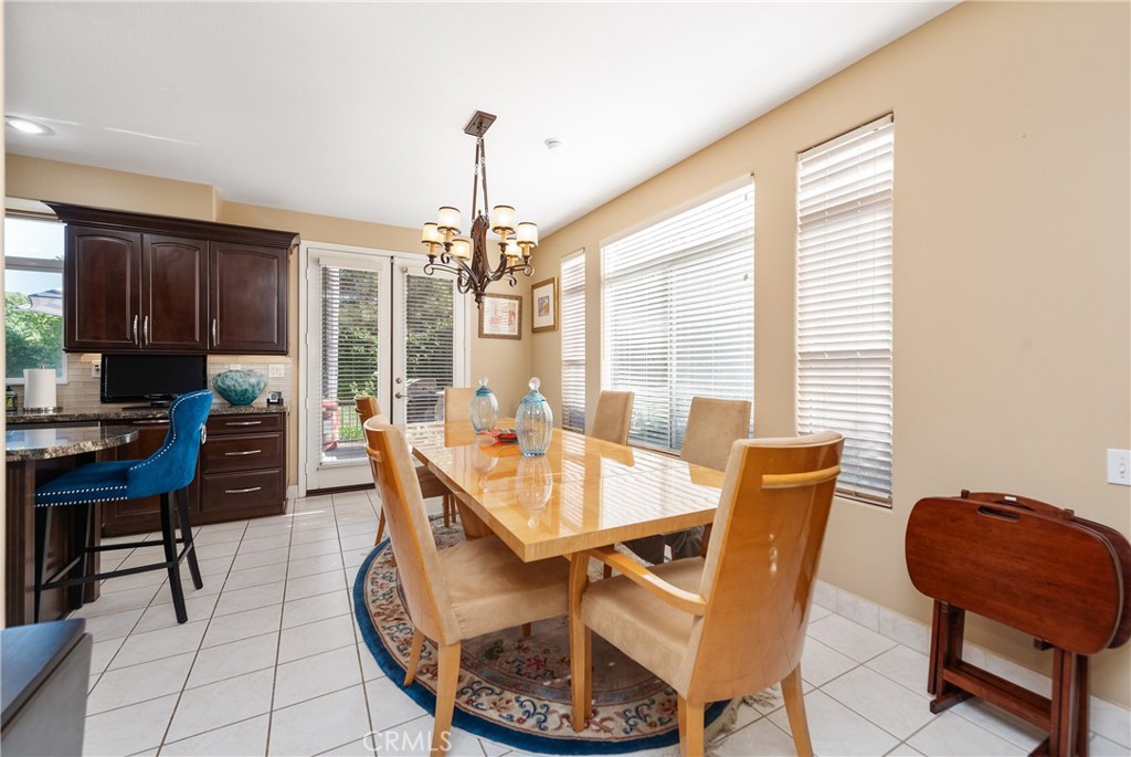 11312 Broadview Drive Moorpark, CA 93021 - Photo 15 of 50 Family Dining Area