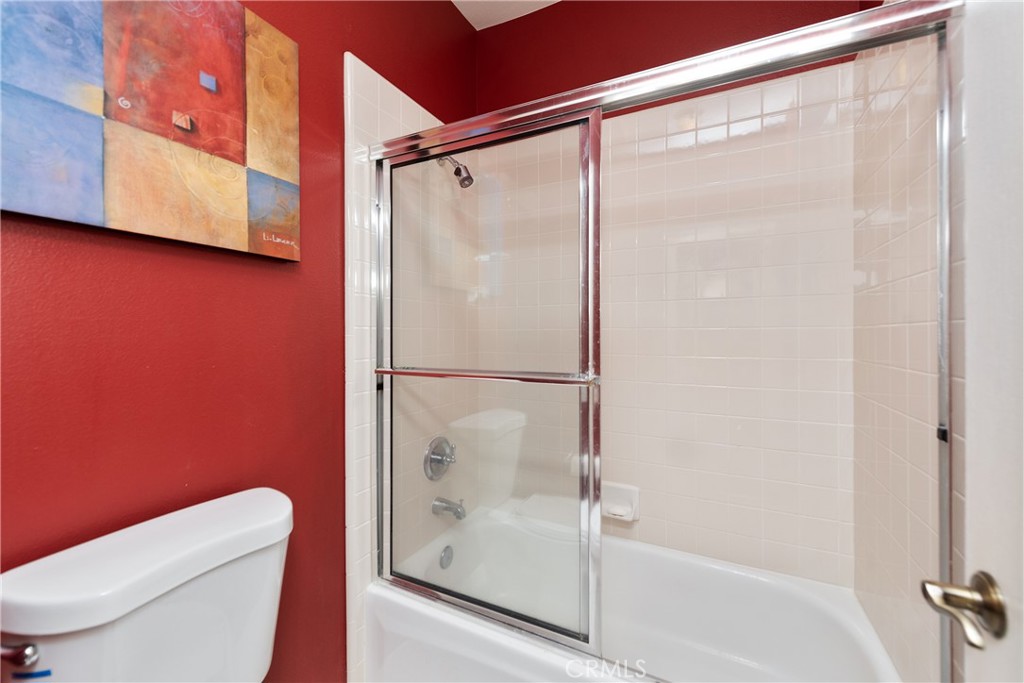 11312 Broadview Drive Moorpark, CA 93021 - Photo 29 of 50 Separate room for toilet & tub/shower