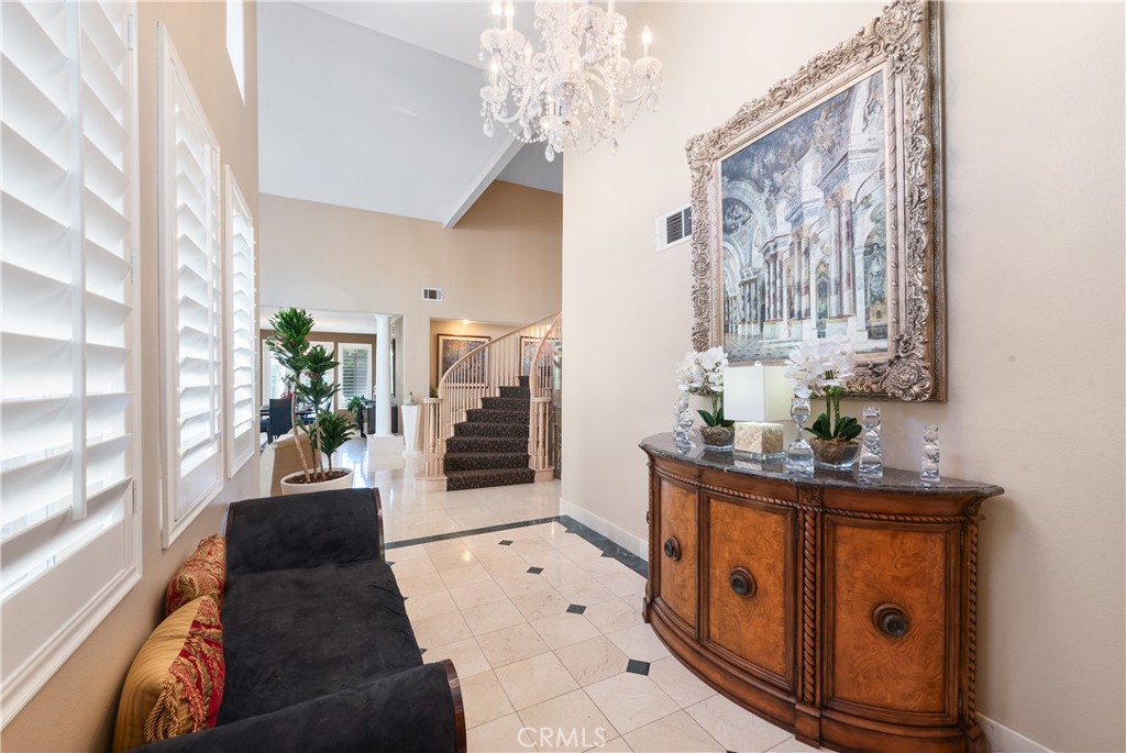 11312 Broadview Drive Moorpark, CA 93021 - Photo 4 of 50 Foyer Entrance