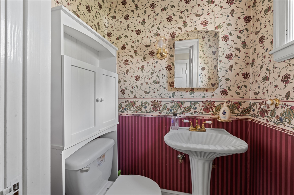 8 St James Road Shrewsbury, MA 01545 - Photo 15 of 30 Gallery Image 15