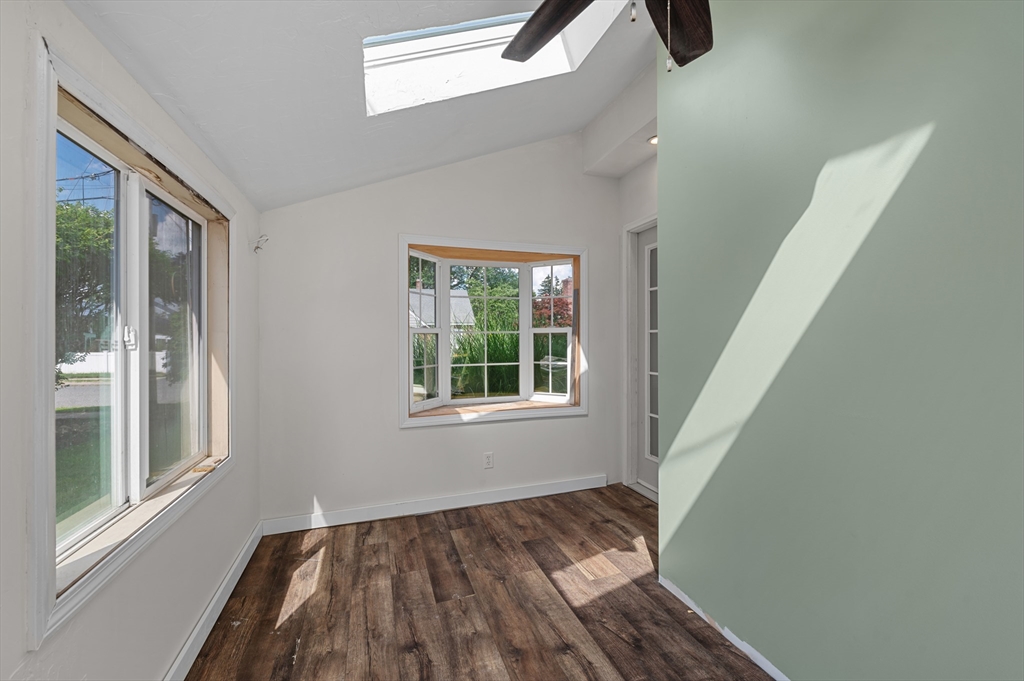 8 St James Road Shrewsbury, MA 01545 - Photo 16 of 30 Gallery Image 16