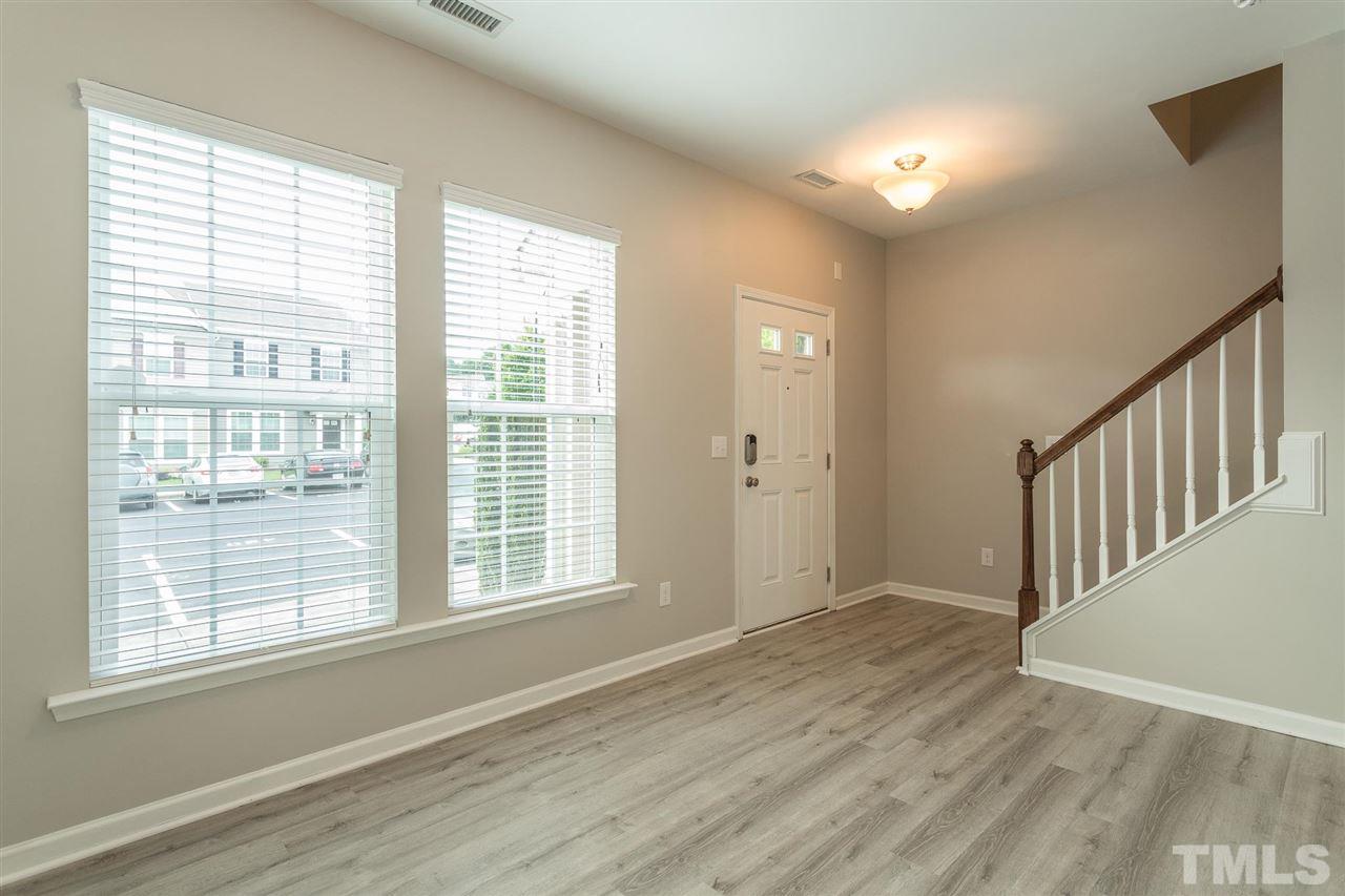 420 Provincial Street Raleigh, NC 27603 - Photo 4 of 26