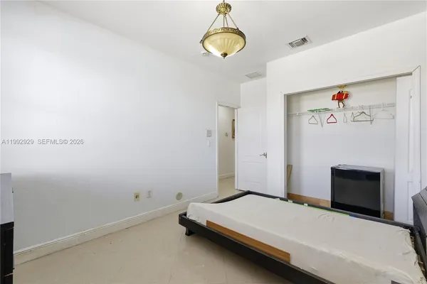 $4,700 | 15184 Southwest 20th Street, Miami, FL 33185