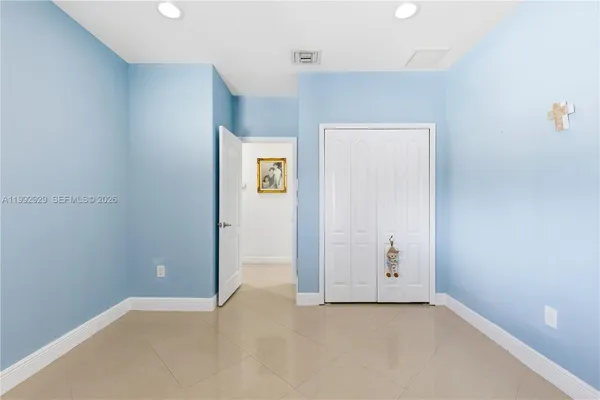 $4,700 | 15184 Southwest 20th Street, Miami, FL 33185