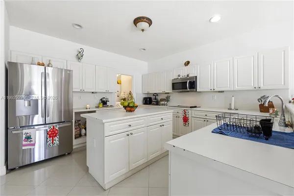 $4,700 | 15184 Southwest 20th Street, Miami, FL 33185