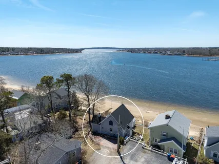 $850,000 | 15 Oakhill Road, Wareham, MA 02571