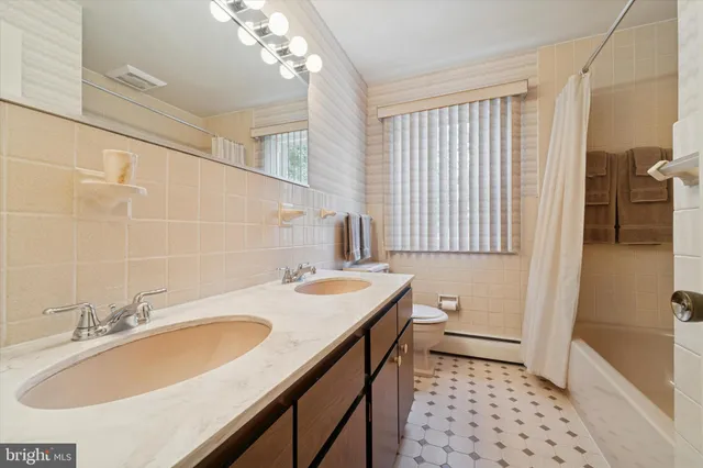 $775,000 | 7 Todmorden Drive, Rose Valley, PA 19086