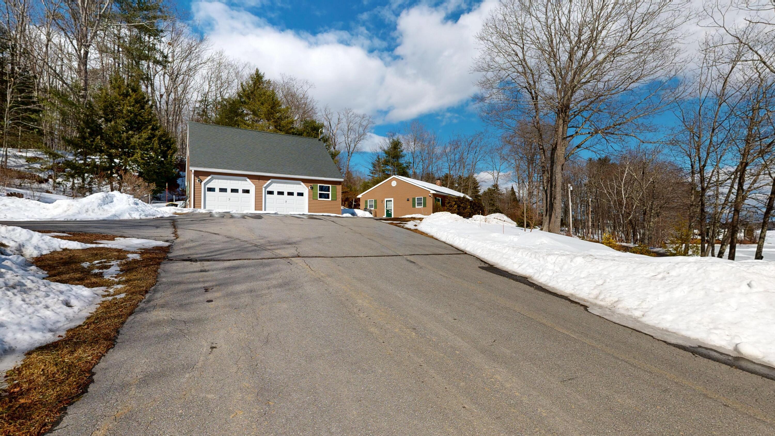 10 Pleasant Pond Ln., Litchfield