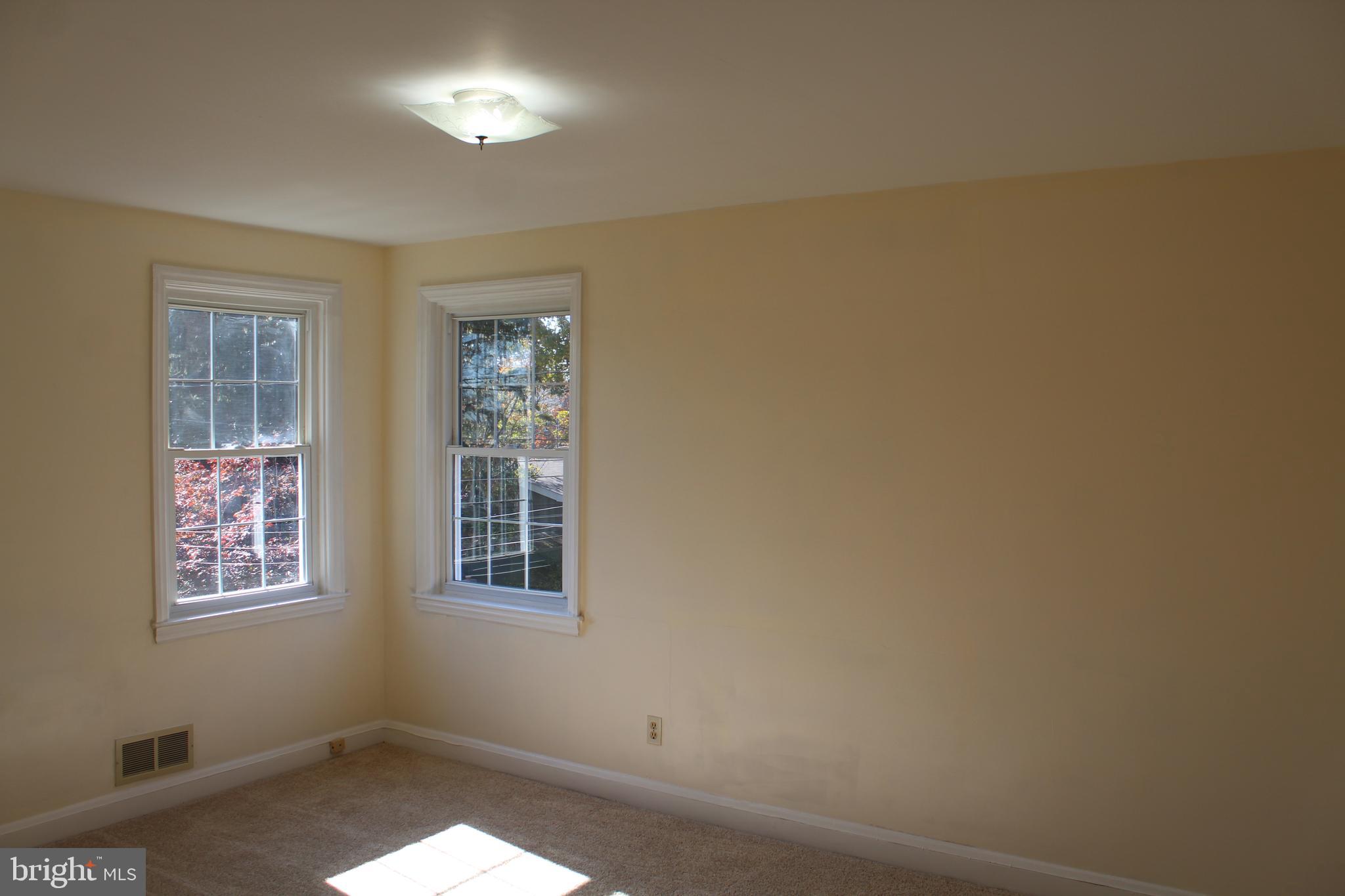 6119 Regent Park Road Baltimore, MD 21228 - Photo 33 of 55 Bedroom #2