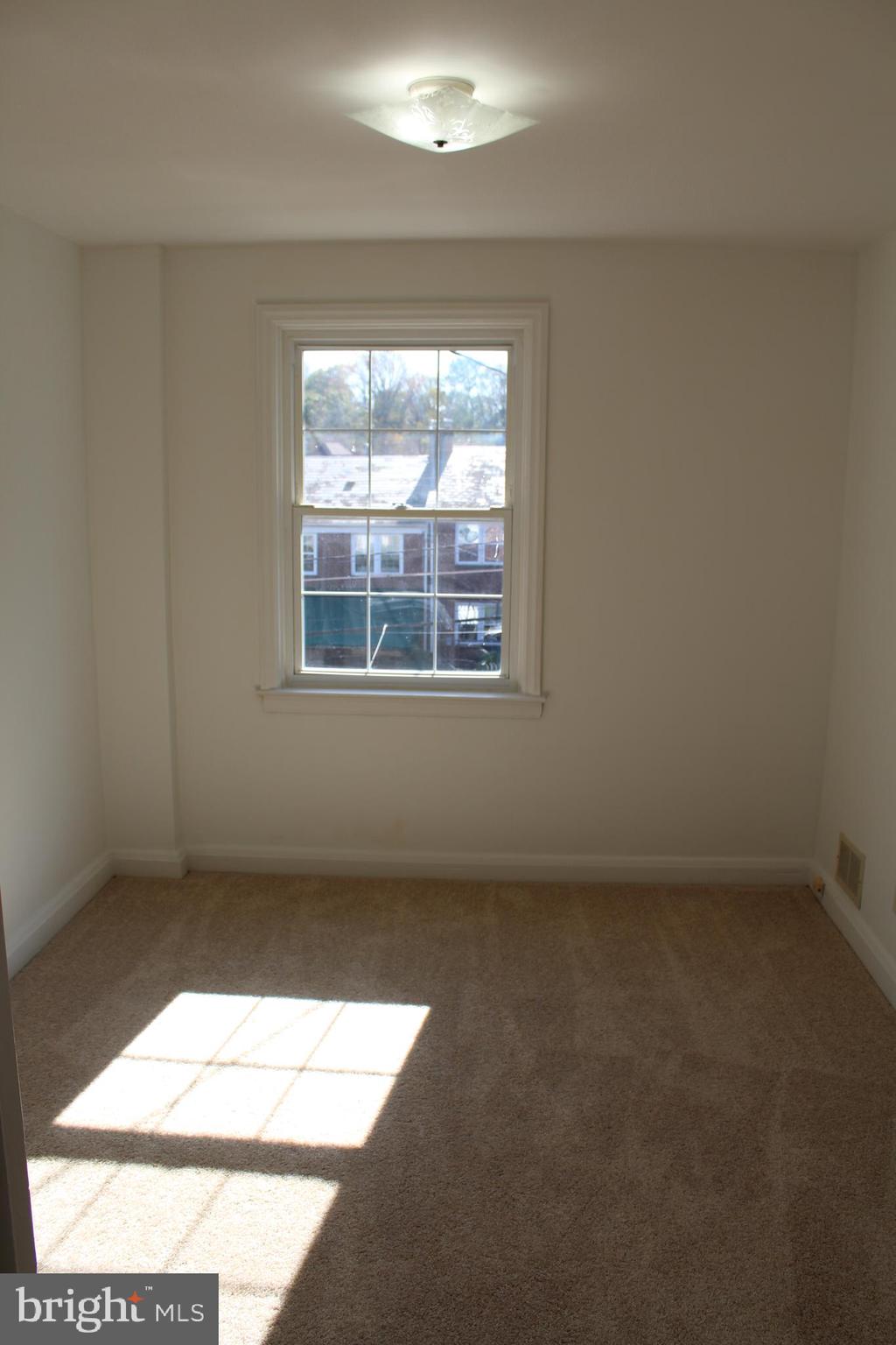 6119 Regent Park Road Baltimore, MD 21228 - Photo 35 of 55 Bedroom #3
