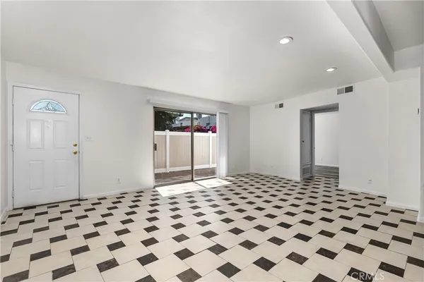 $3,800 | 240 Avenida Granada, Unit 1, San Clemente, CA 92672