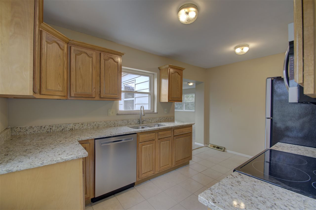 19 Howard Road Covington, KY 41011 - Photo 12 of 28