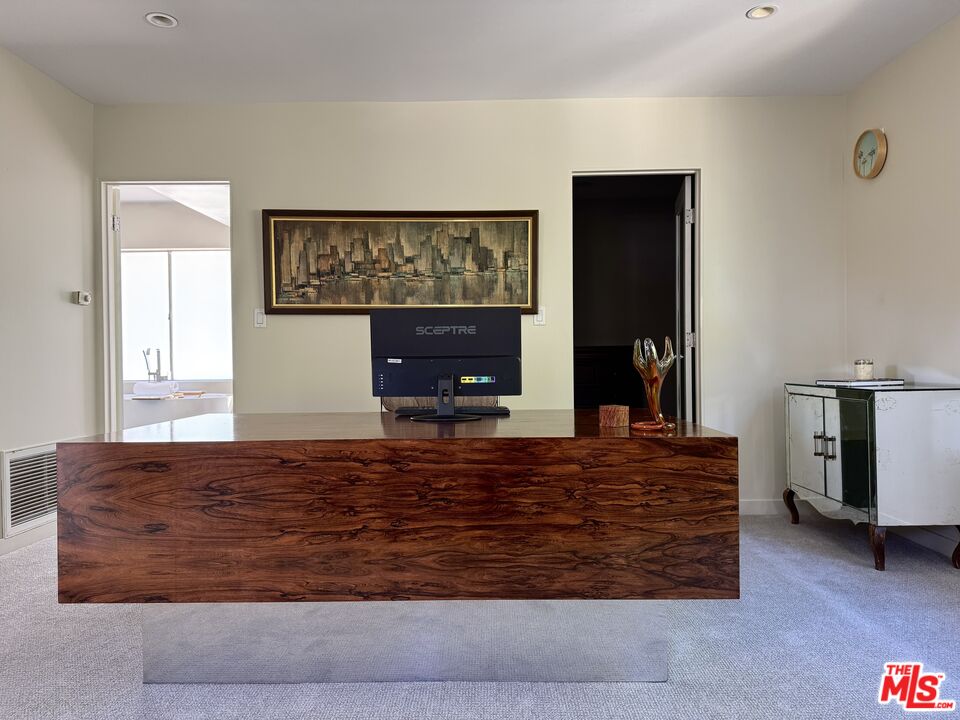 1555 Rising Glen Road Los Angeles, CA 90069 - Photo 14 of 19 a view of living room