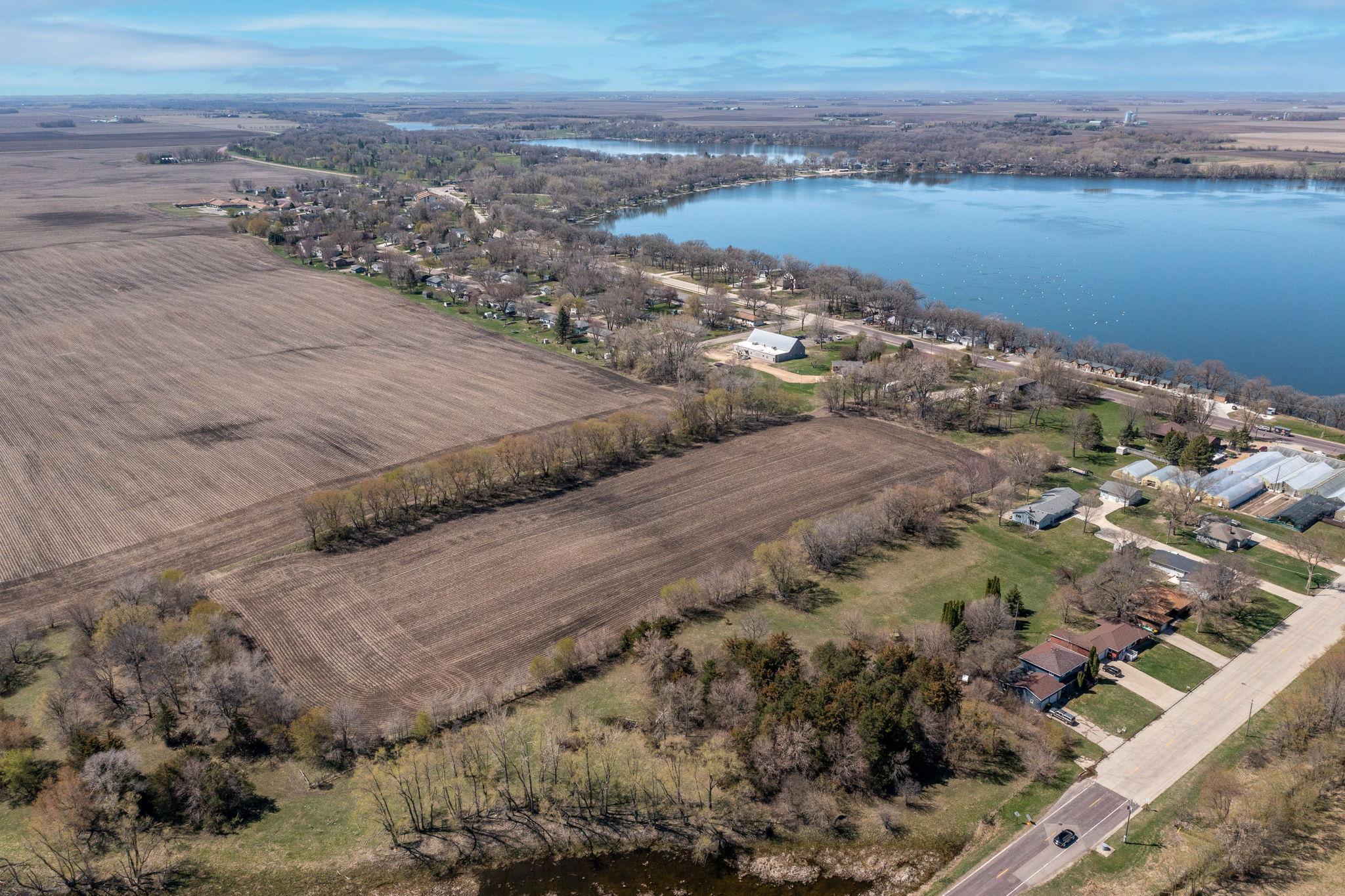 2413 Albion Avenue Fairmont, MN 56031 - Photo 13 of 15