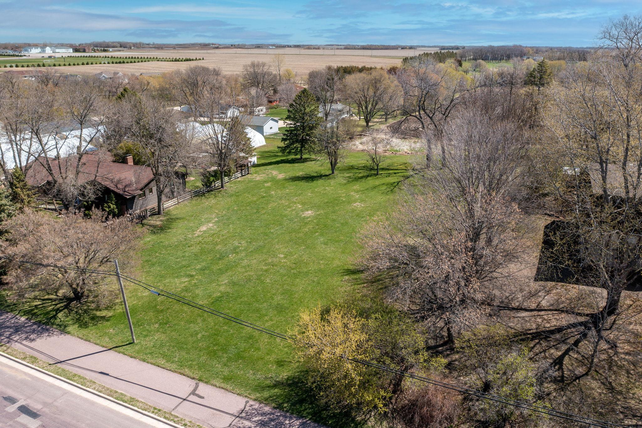 2413 Albion Avenue Fairmont, MN 56031 - Photo 9 of 15