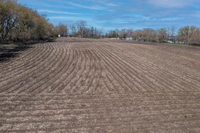 $250,000 | 2413 Albion Avenue, Fairmont, MN 56031