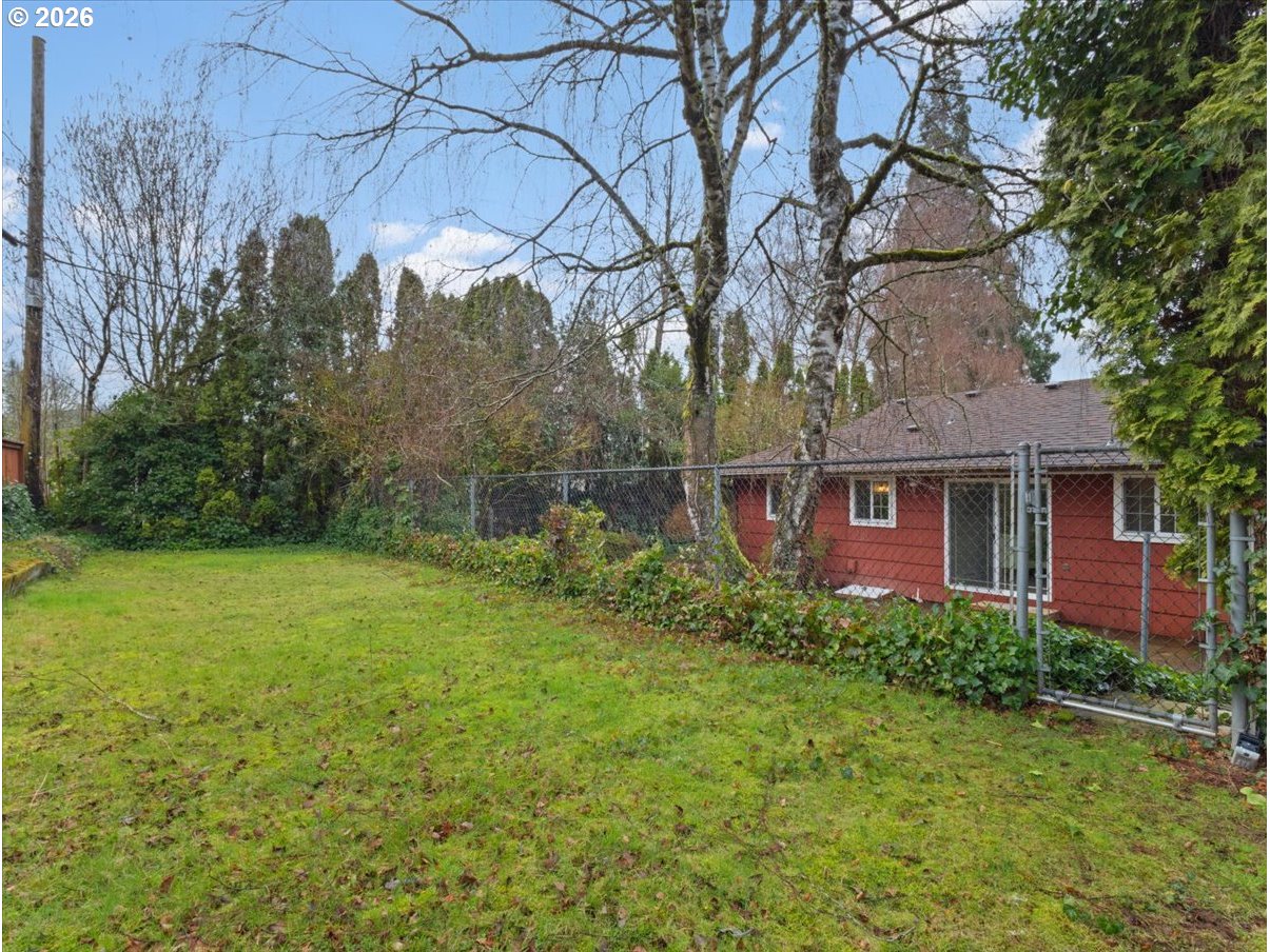 6544 Southwest 46th Place Portland, OR 97221 - Photo 29 of 34 Gallery Image 29