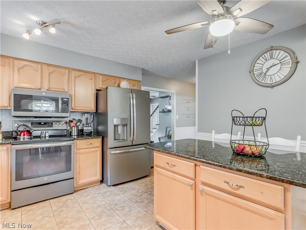 613 West Comet Road Clinton, OH 44216 - Photo 6 of 29