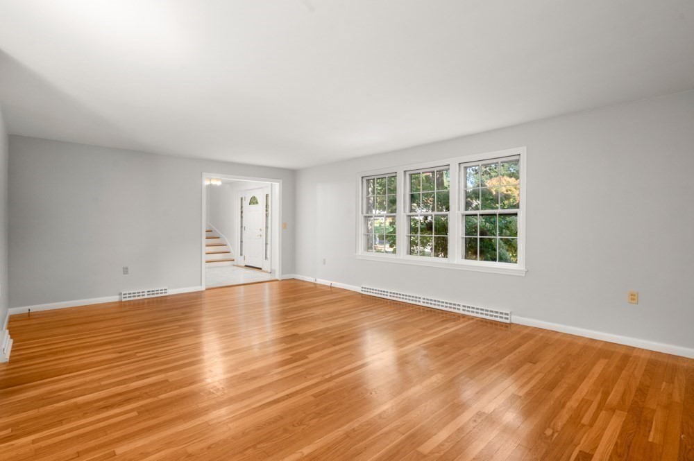 15 Sheridan Road Andover, MA 01810 - Photo 5 of 42 Gallery Image 5