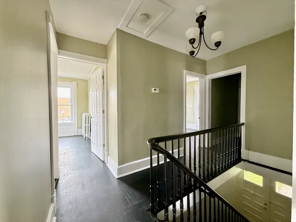 $1,425 | 203 Symphony Way, Unit B, Elgin, IL 60120