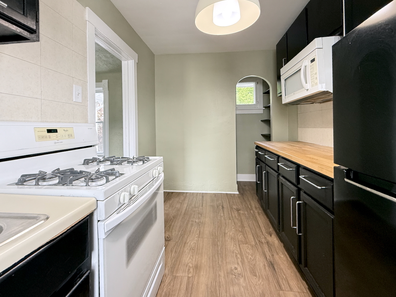 203 Symphony Way, Unit B Elgin, IL 60120 - Photo 3 of 19