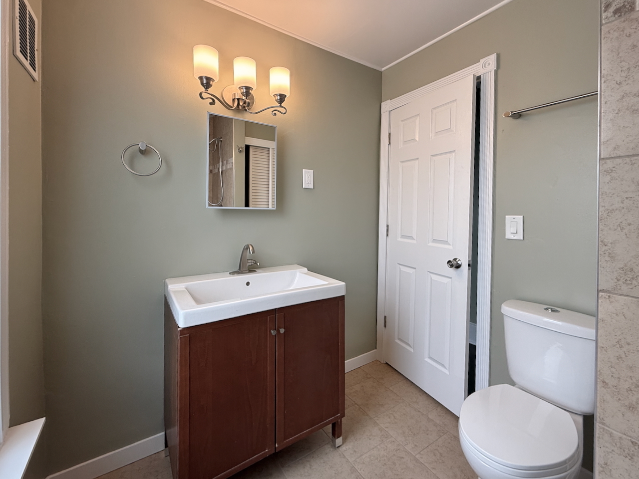 203 Symphony Way, Unit B Elgin, IL 60120 - Photo 10 of 19