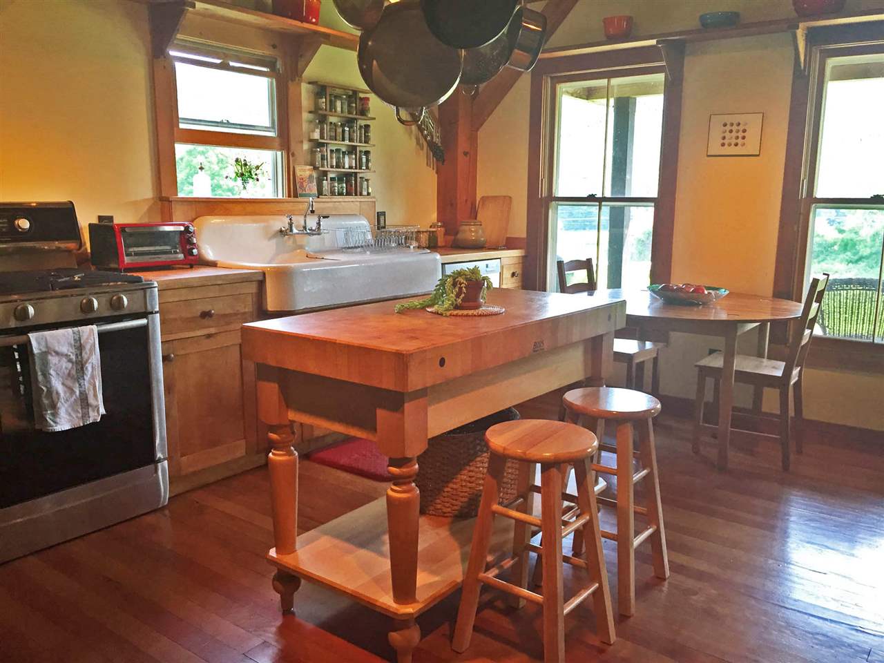 56 Oak Hill Road Guilford, VT 05301 - Photo 5 of 18