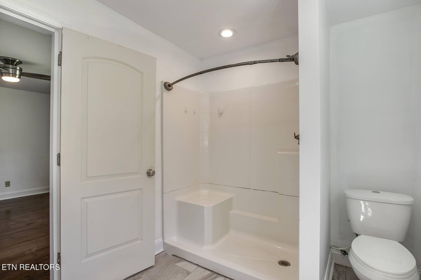 1113 Mayflower Road Kingston, TN 37763 - Photo 18 of 45 18_MayflowerRoad_1113_MasterBath02