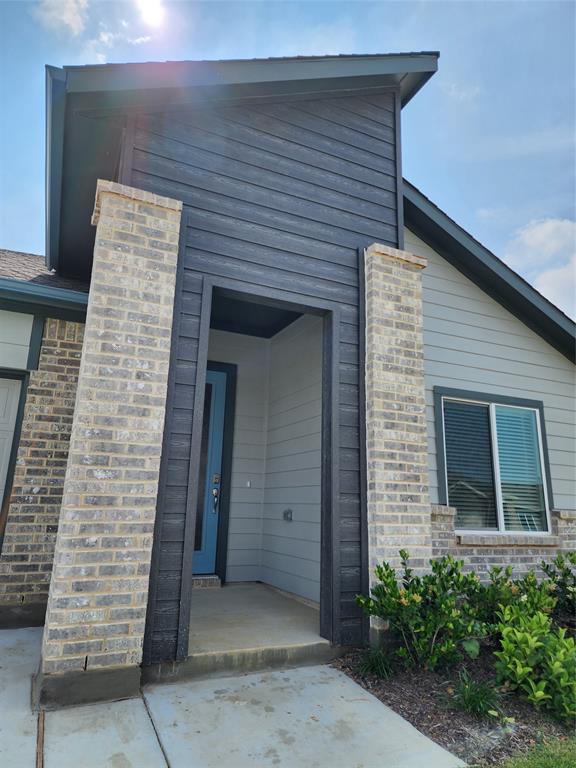 2309 Ruff Road Denton, TX 76205 - Photo 2 of 32