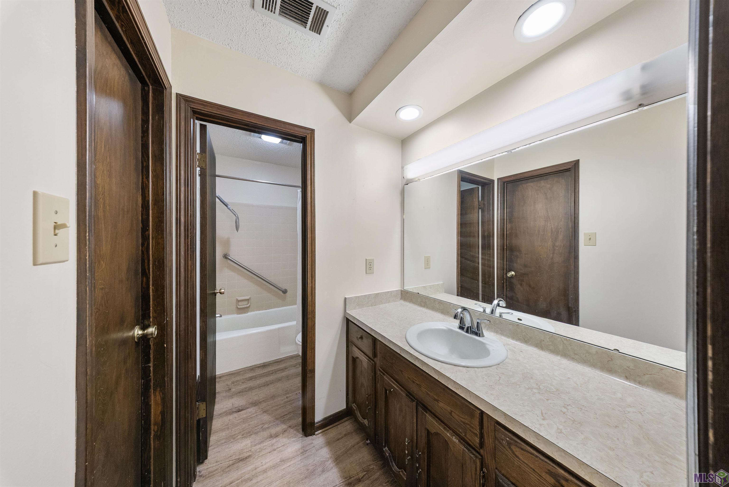 9655 Sullivan Road Baton Rouge, LA 70818 - Photo 12 of 16