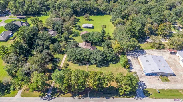 $2,900 | 9655 Sullivan Road, Baton Rouge, LA 70818