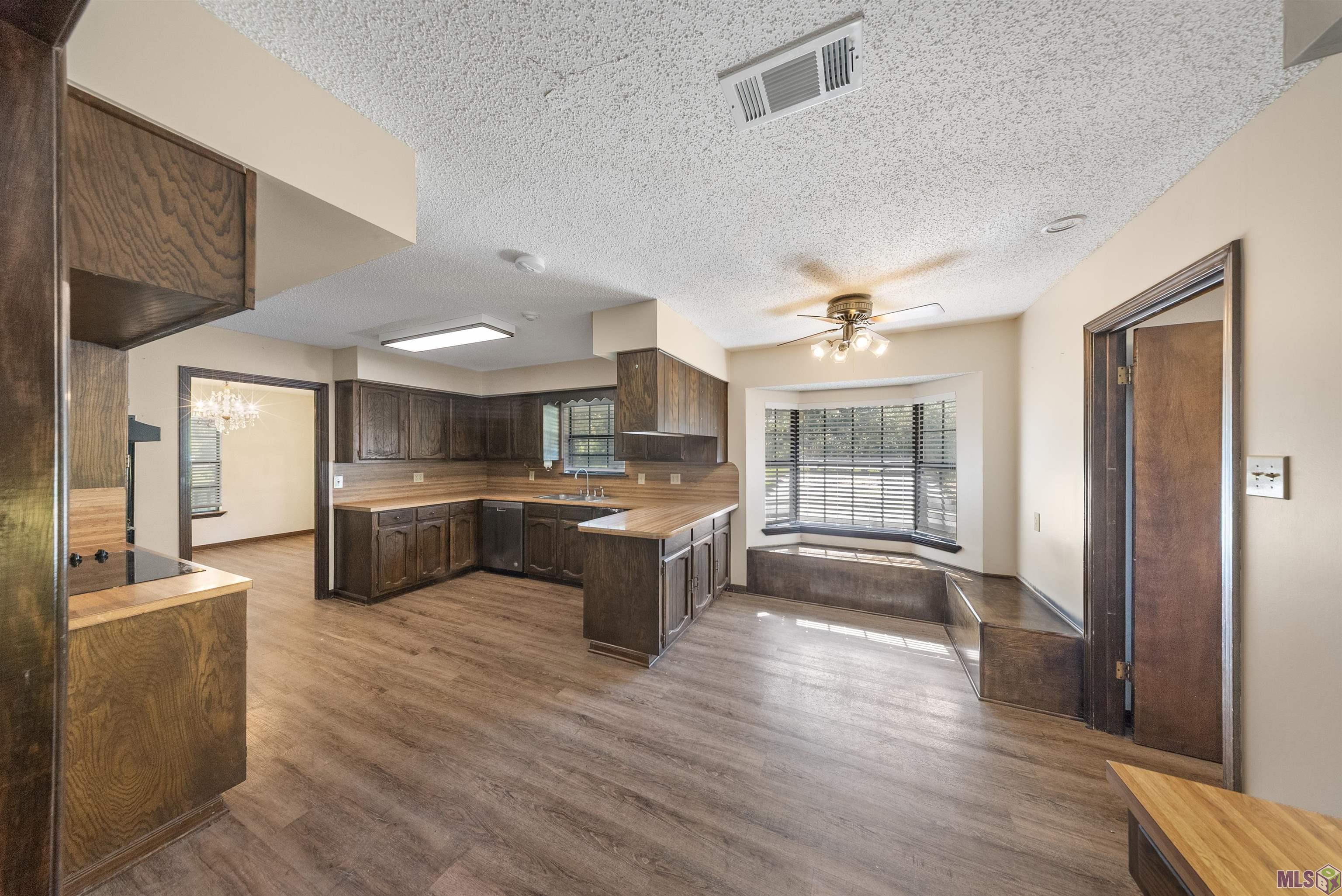 9655 Sullivan Road Baton Rouge, LA 70818 - Photo 3 of 16