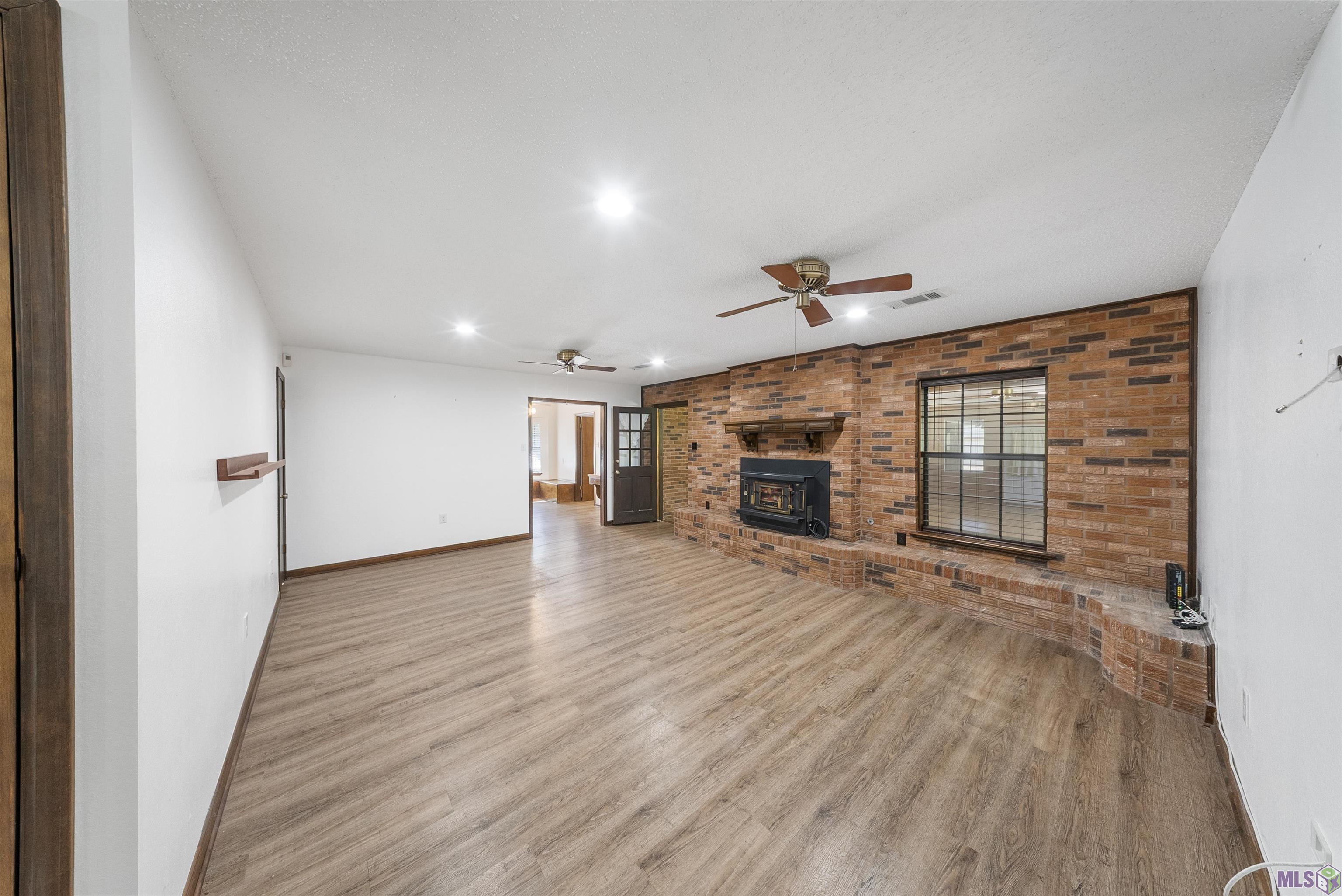 9655 Sullivan Road Baton Rouge, LA 70818 - Photo 5 of 16