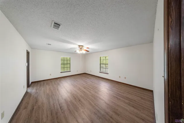 $2,900 | 9655 Sullivan Road, Baton Rouge, LA 70818