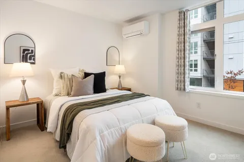 $749,950 | 6309 9th Avenue Northeast, Unit D, Seattle, WA 98115