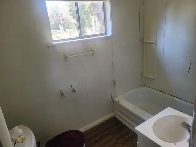 $174,000 | 516 East Raines Road, Memphis, TN 38109