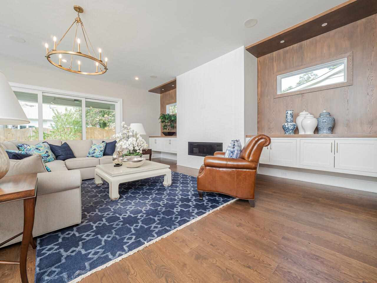 3305 Dell Drive Raleigh, NC 27609 - Photo 10 of 29 Living Area