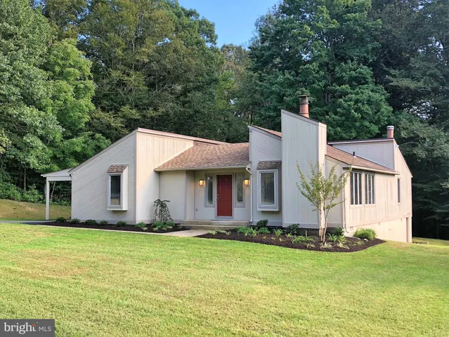 $3,200 | 3222 Throne Drive, Dunkirk, MD 20754