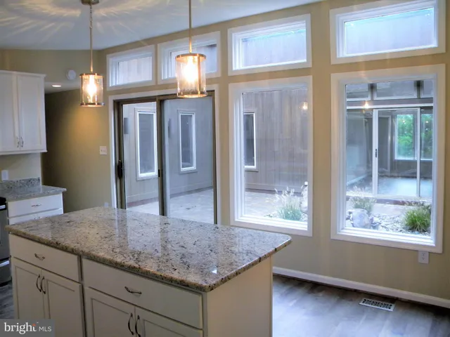 $3,200 | 3222 Throne Drive, Dunkirk, MD 20754