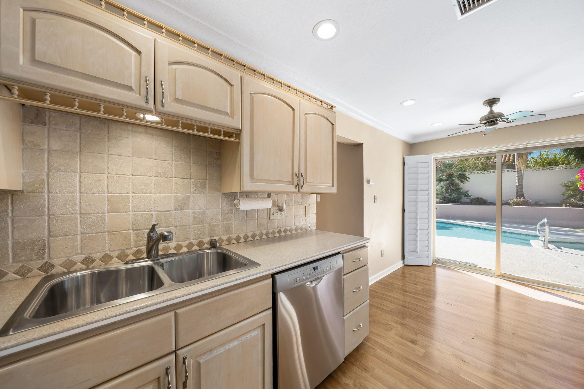 73081 Haystack Road Palm Desert, CA 92260 - Photo 7 of 26 18-web-or-mls-GMHaystack0321_018