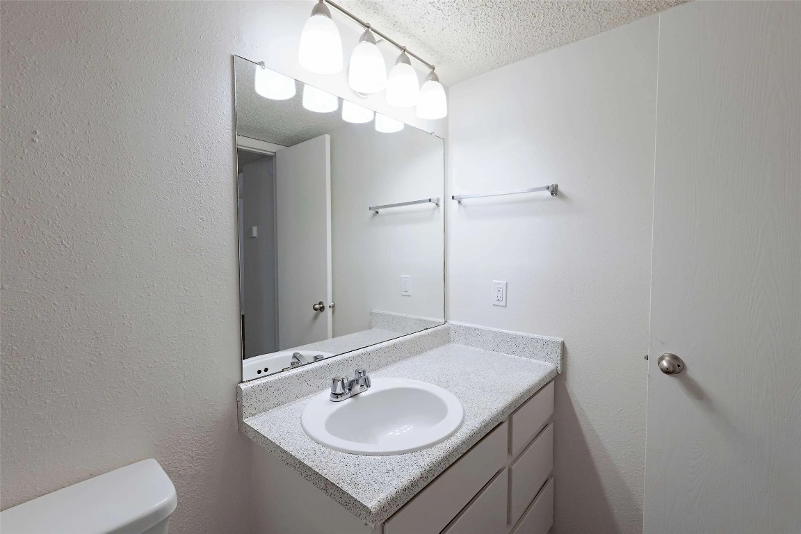 3600 Greystone Drive, Unit 412 Austin, TX 78731 - Photo 10 of 28 6 Weeks Rent Free! On Select Units