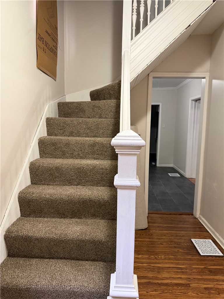 79 California Street Buffalo, NY 14213 - Photo 3 of 17