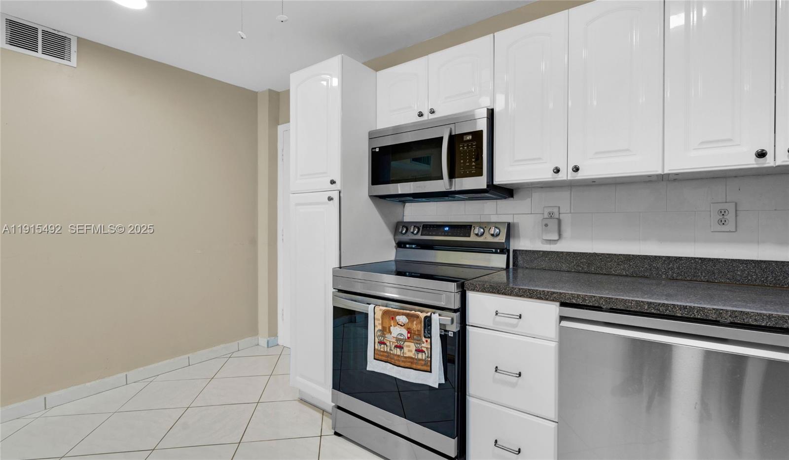 1801 South Ocean Drive, Unit 207 Hollywood, FL 33019 - Photo 15 of 29