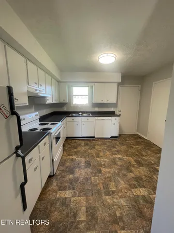 $1,450 | 1904 Meadowview Lane, Knoxville, TN 37932