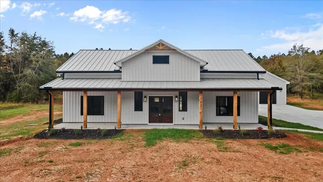 $550,000 | 763 Wilkie Bridge Road, Inman, SC 29349