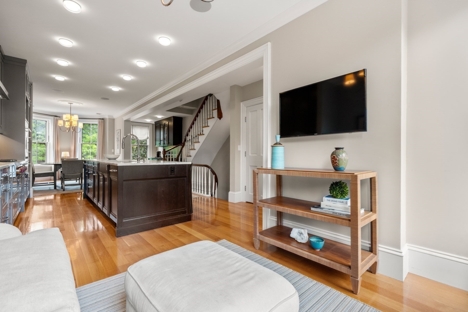 112 Appleton Street Boston, MA 02116 - Photo 11 of 39 Gallery Image 11