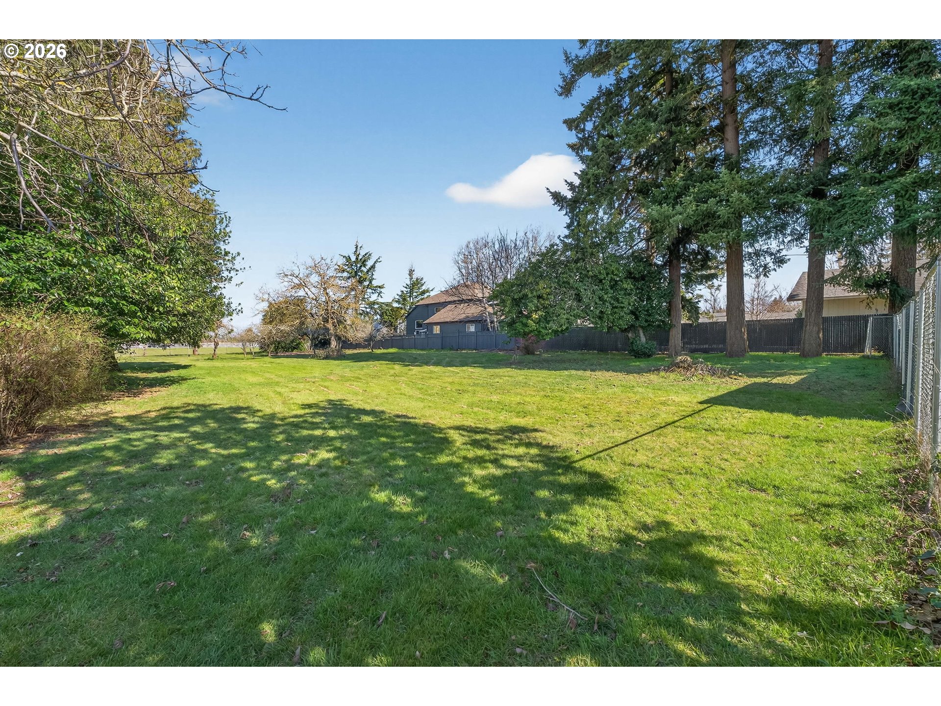 Southeast Marie Street Portland, OR 97236 - Photo 4 of 7