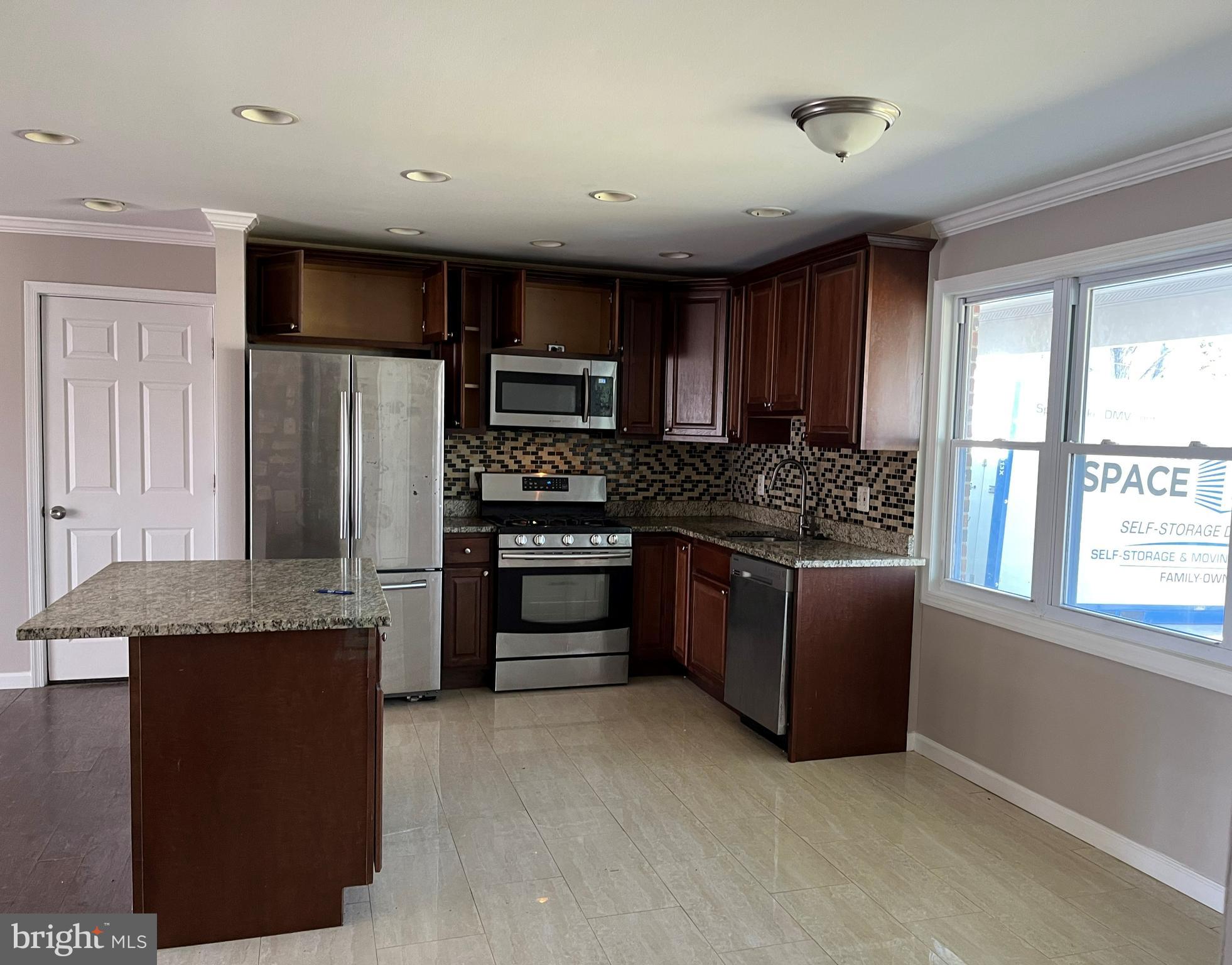 7304 Exmore Street Springfield, VA 22150 - Photo 6 of 16 Kitchen