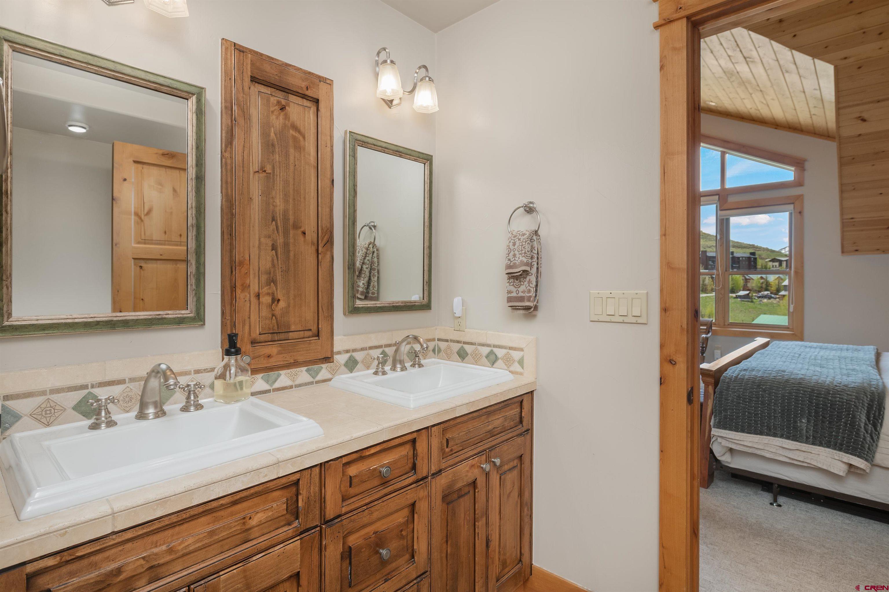 9 Hunter Hill Road, Unit 401 Crested Butte, CO 81225 - Photo 10 of 45